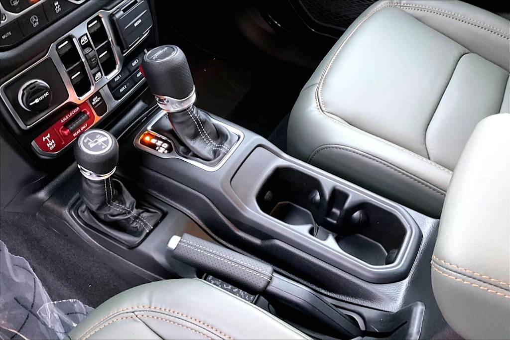 Thumbnail: 2026 Jeep Gladiator - 16