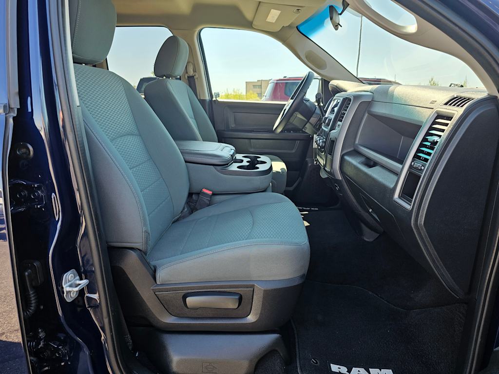 2015 RAM 1500 Tradesman 11