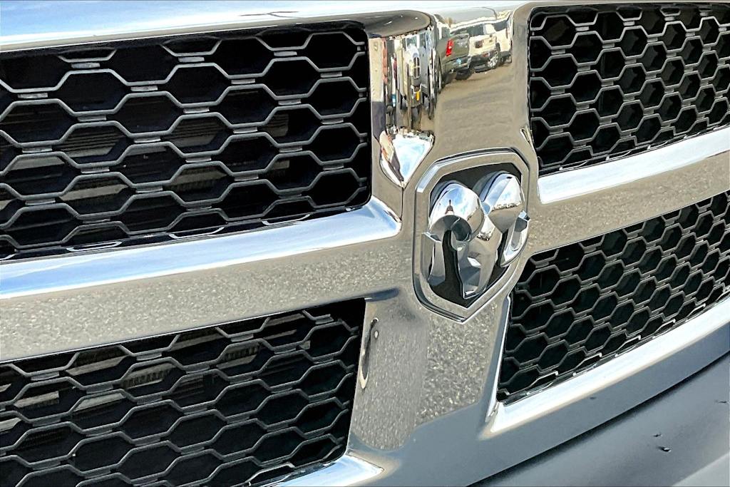 Thumbnail: 2019 RAM 1500 - 34