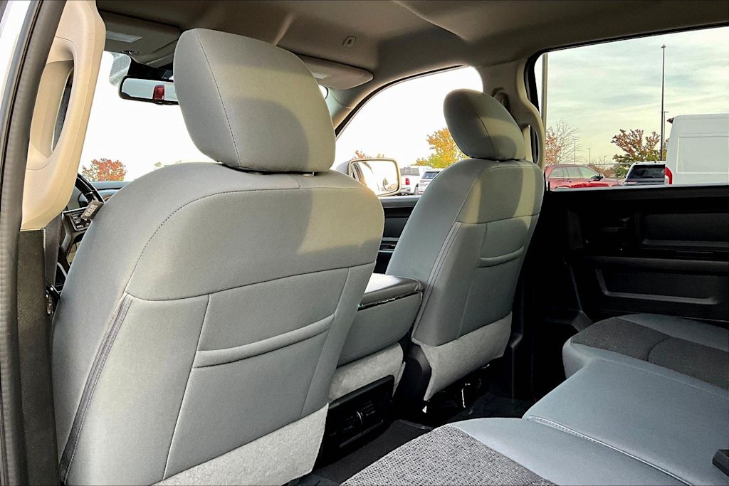 Thumbnail: 2019 RAM 1500 - 13