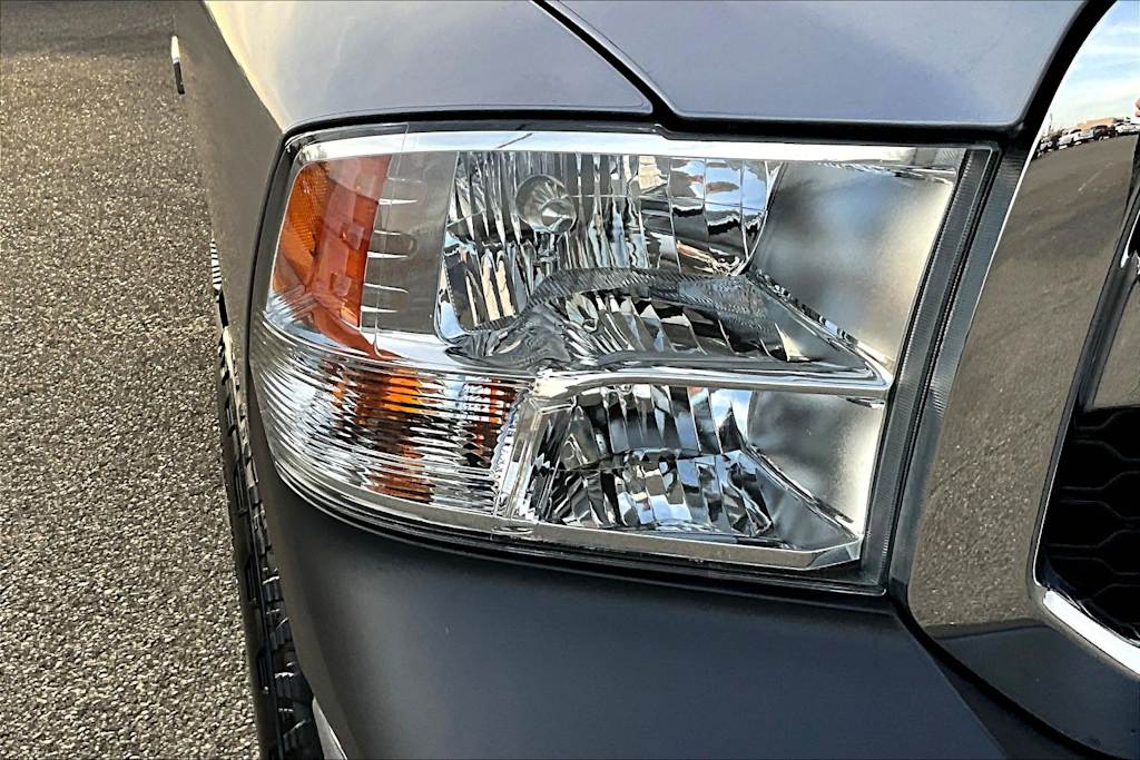 Thumbnail: 2019 RAM 1500 - 32