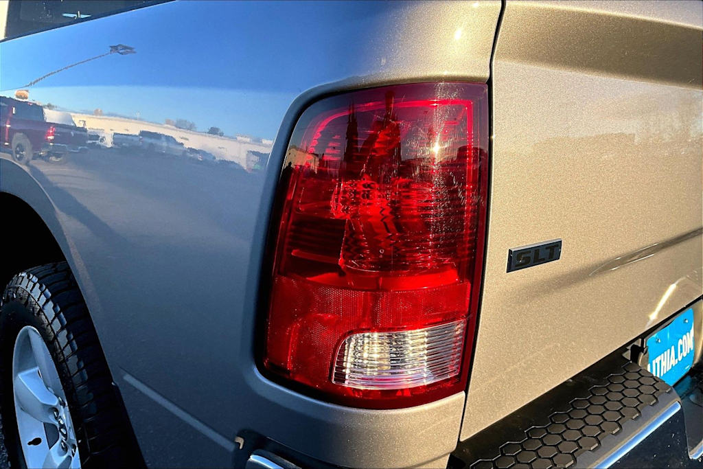 Thumbnail: 2023 RAM 1500 - 33