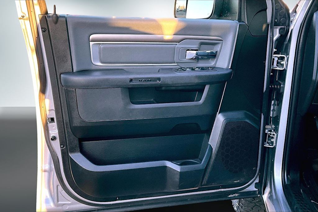 Thumbnail: 2023 RAM 1500 - 27