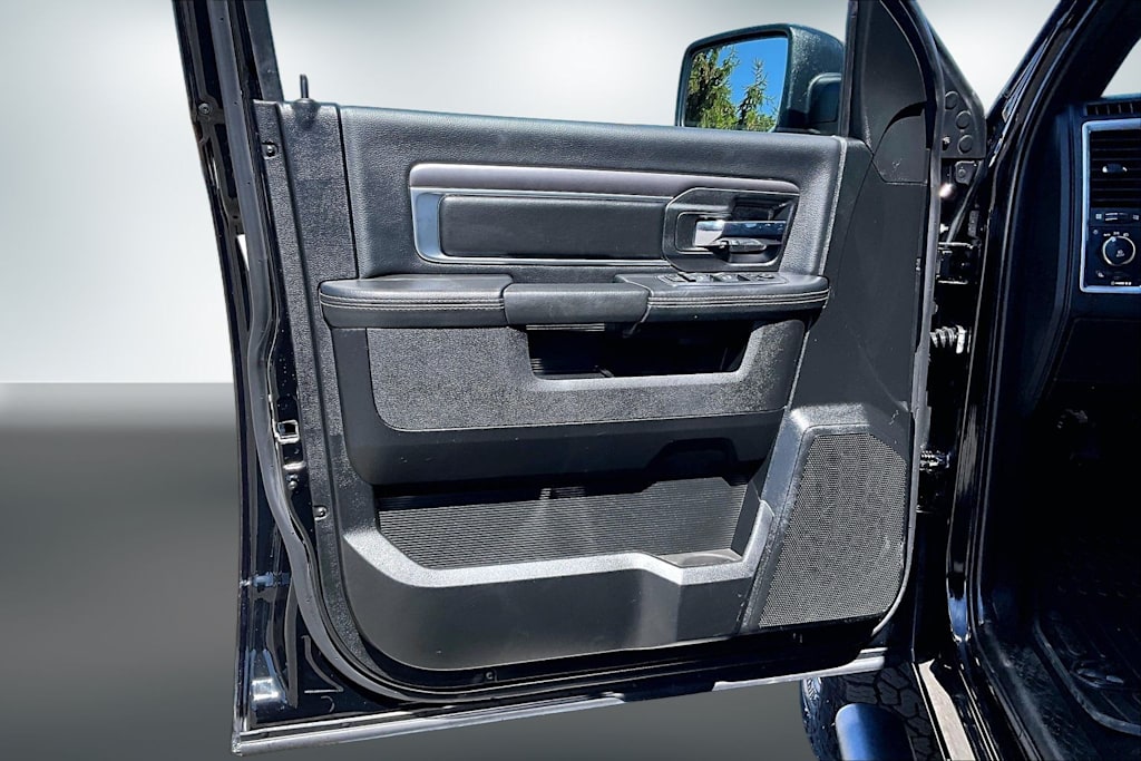 Thumbnail: 2024 RAM 1500 - 26