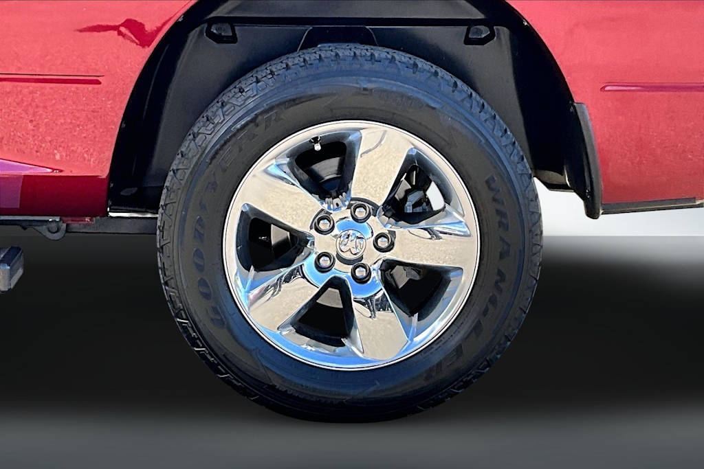 Thumbnail: 2019 RAM 1500 - 32