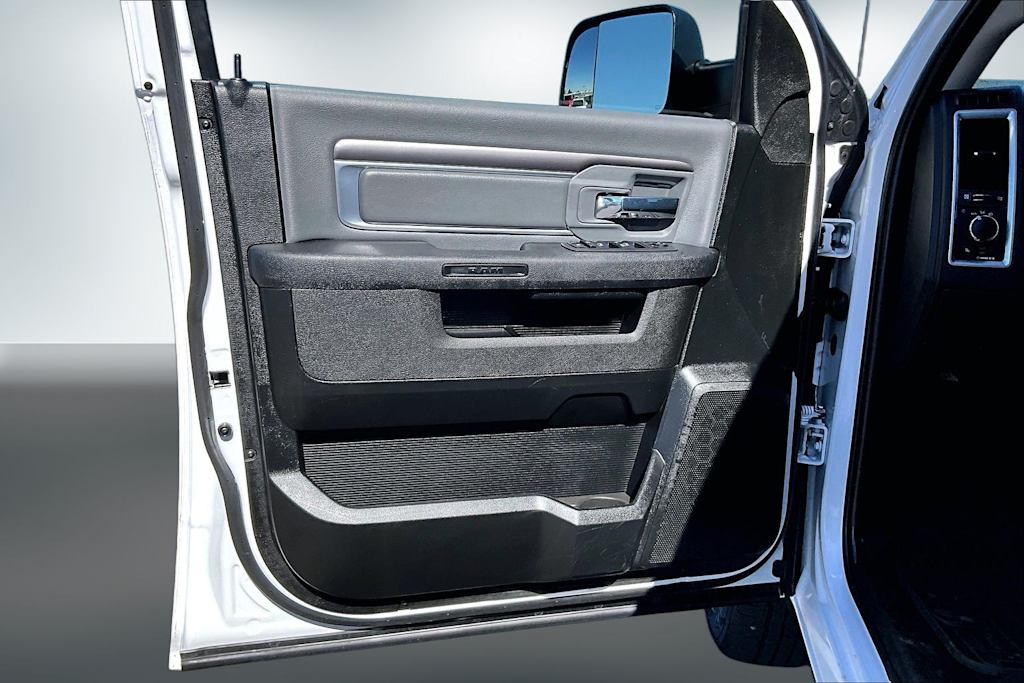 Thumbnail: 2023 RAM 1500 - 27
