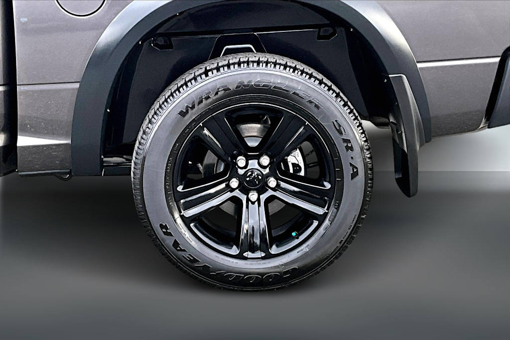 Thumbnail: 2024 RAM 1500 - 32