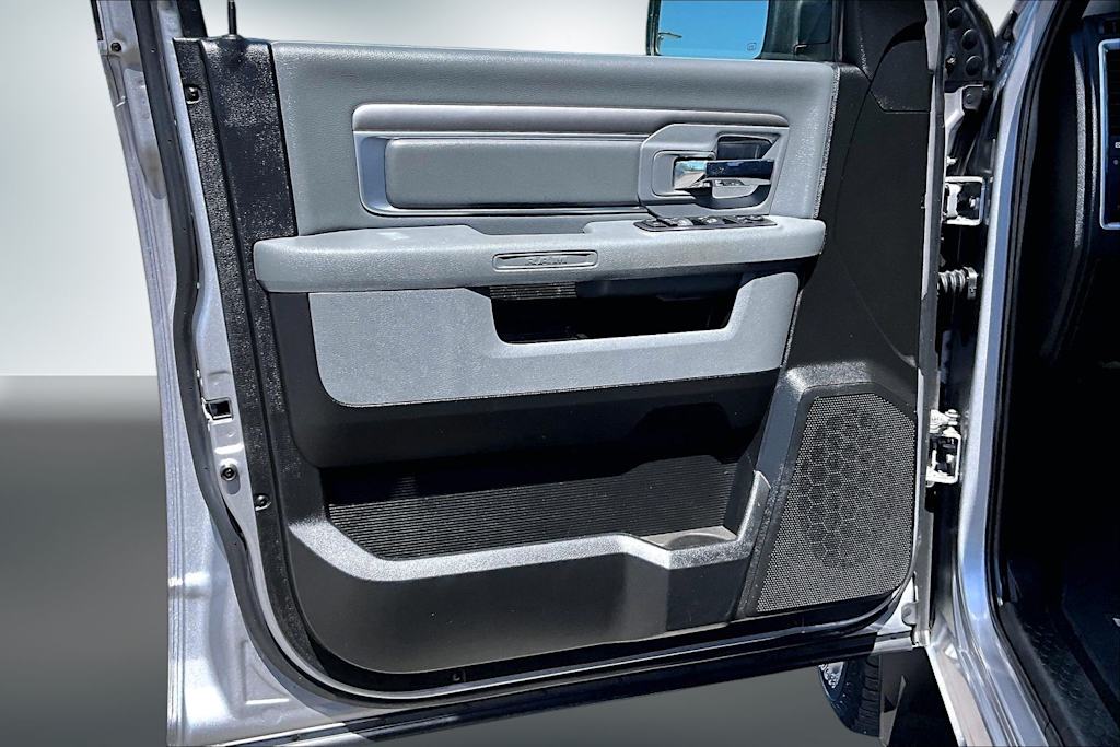 Thumbnail: 2019 RAM 1500 - 27