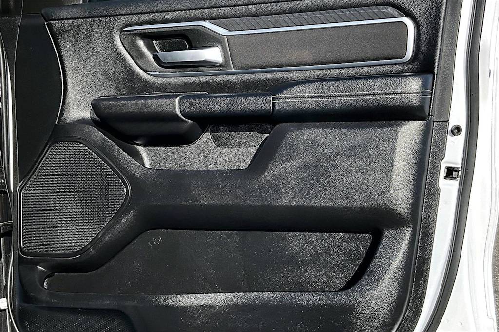 Thumbnail: 2025 RAM 1500 - 28