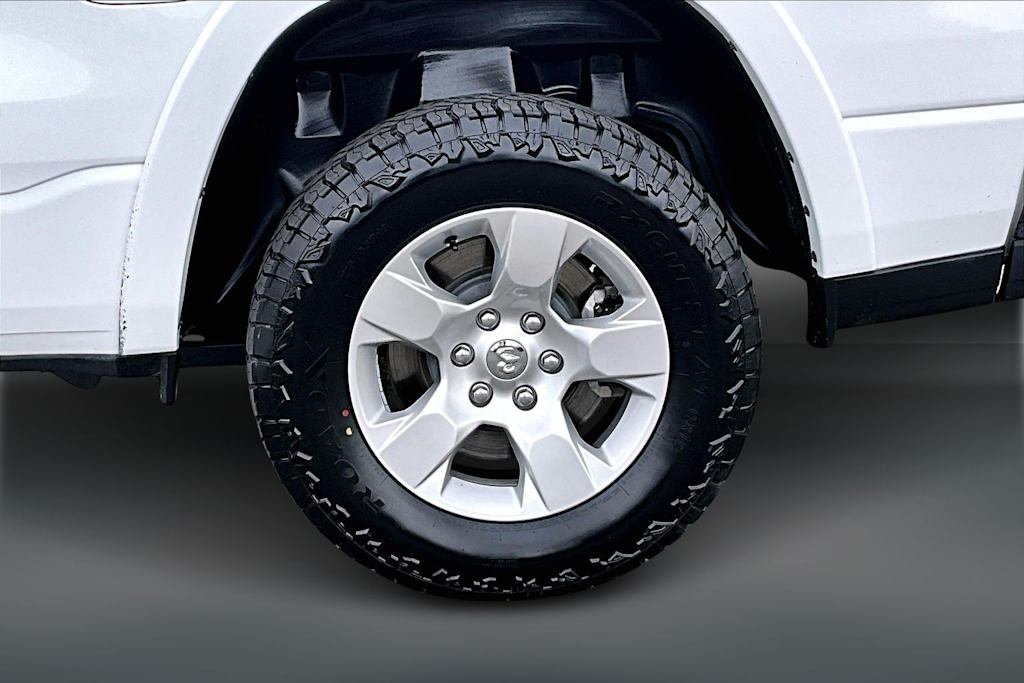 Thumbnail: 2025 RAM 1500 - 33