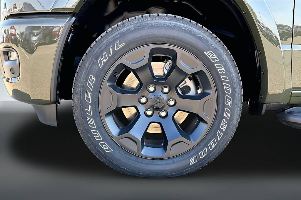 Thumbnail: 2026 RAM 1500 - 8