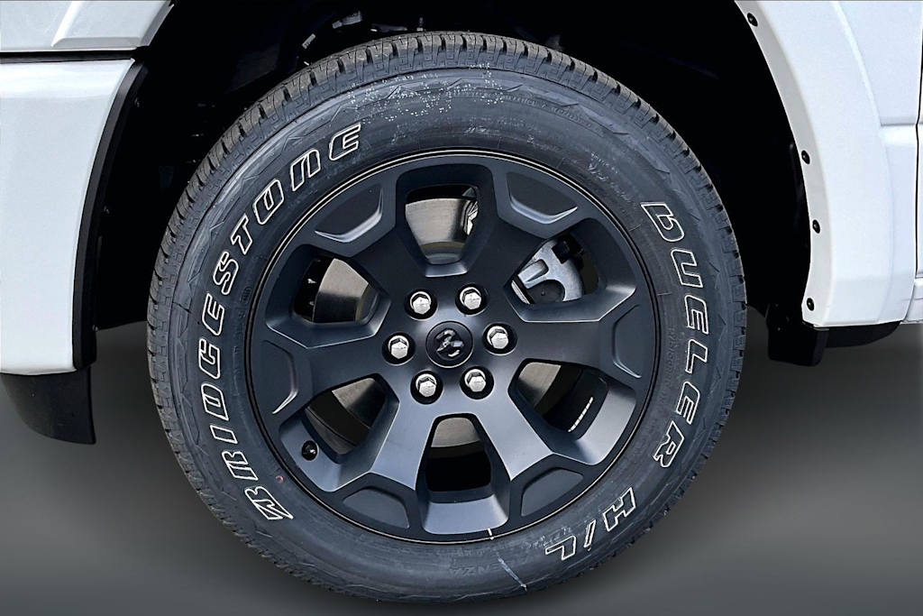 Thumbnail: 2026 RAM 1500 - 8