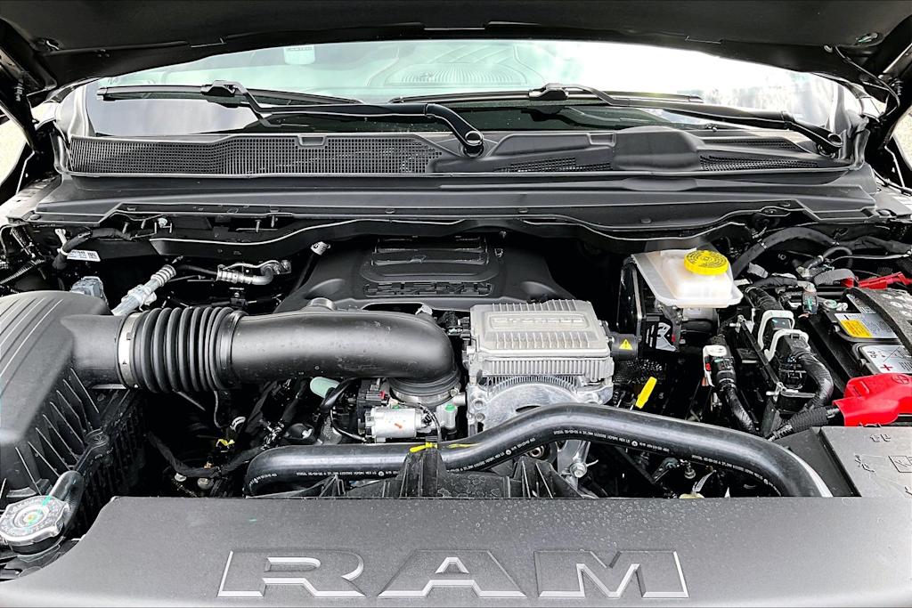 Thumbnail: 2026 RAM 1500 - 9