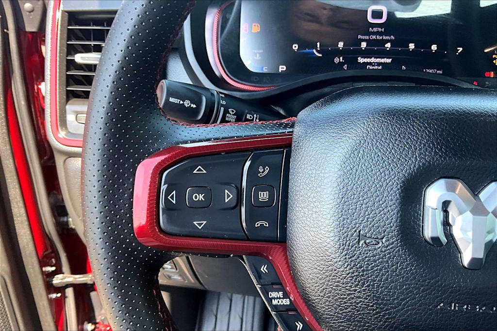 Thumbnail: 2025 RAM 1500 - 25