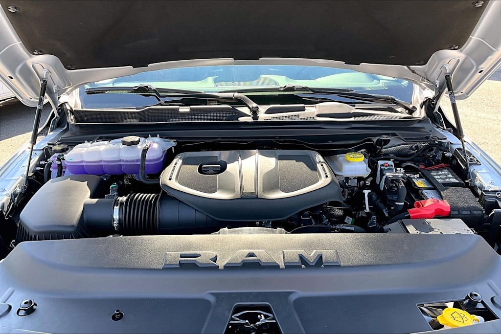 Thumbnail: 2026 RAM 1500 - 9