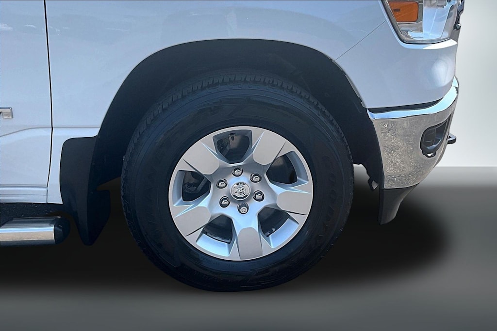 Thumbnail: 2023 RAM 1500 - 33