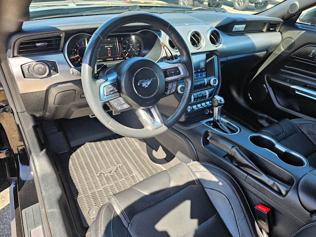 2023 Ford Mustang  2
