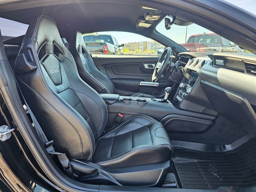 2023 Ford Mustang  10