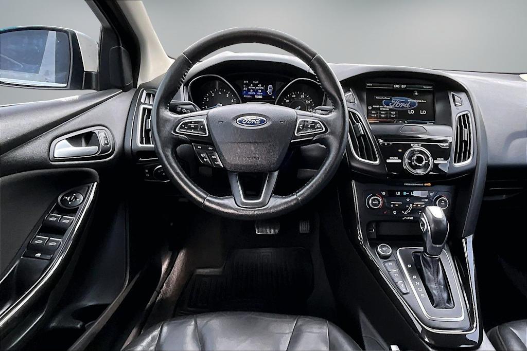 Thumbnail: 2015 Ford Focus - 14
