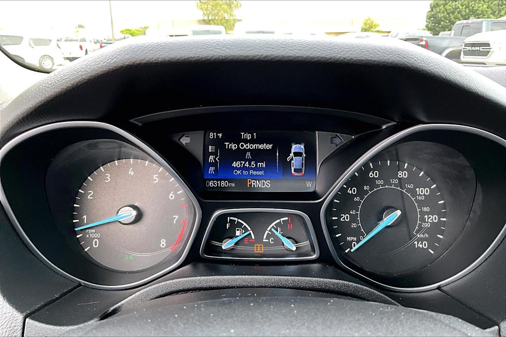 Thumbnail: 2015 Ford Focus - 18