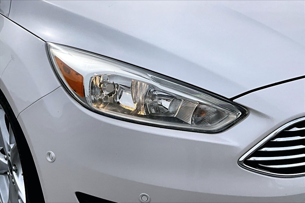 Thumbnail: 2015 Ford Focus - 29