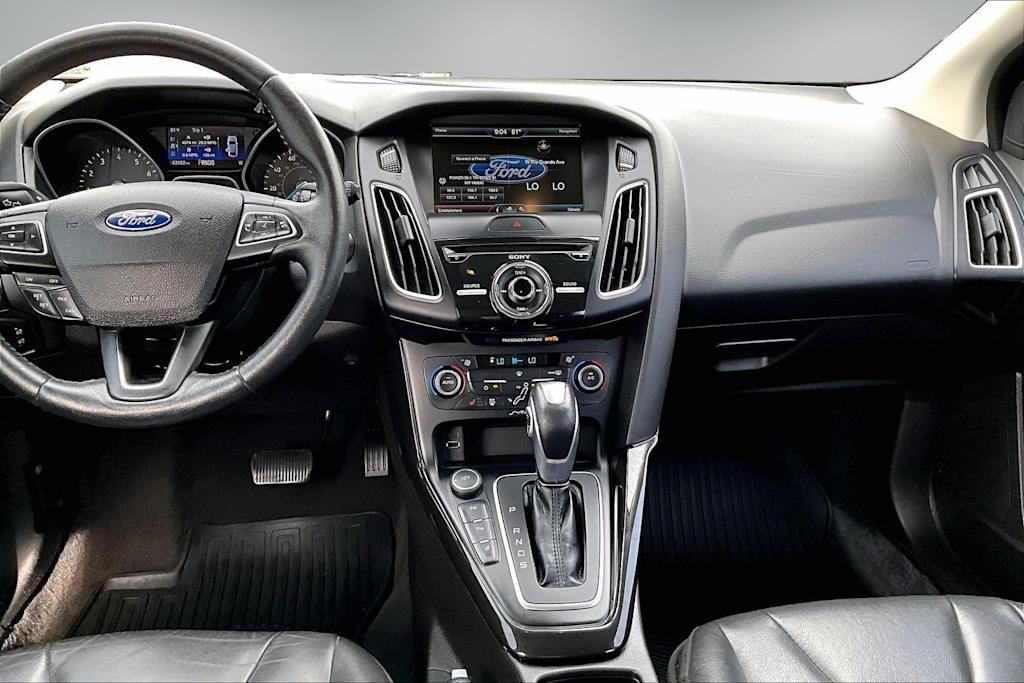 Thumbnail: 2015 Ford Focus - 15