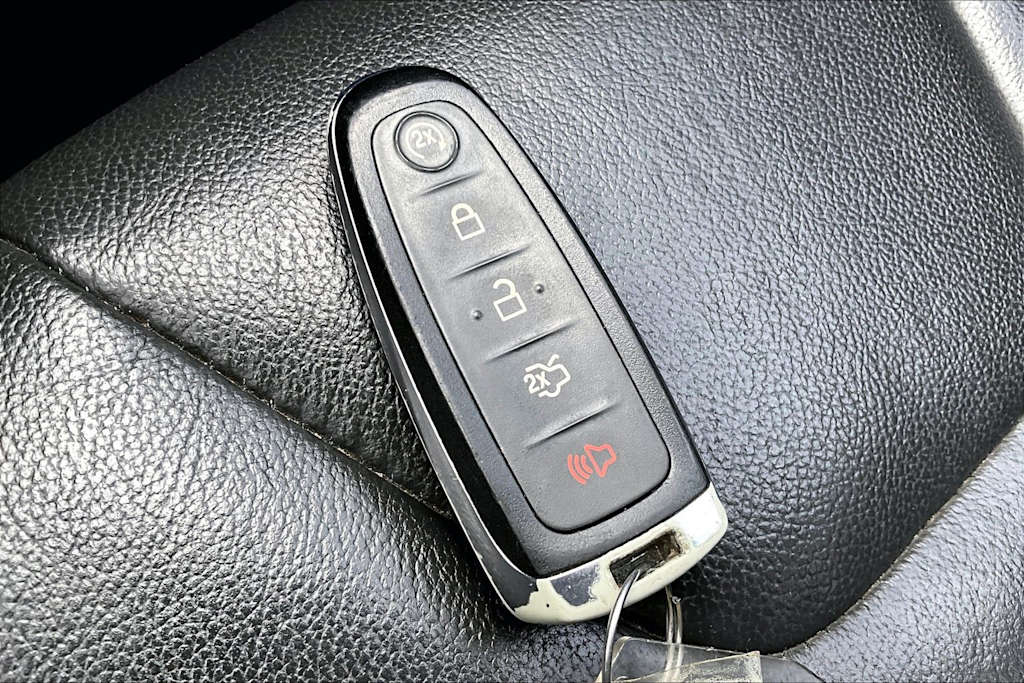 Thumbnail: 2015 Ford Focus - 19