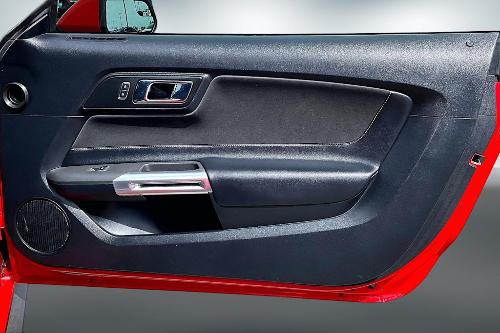 Thumbnail: 2015 Ford Mustang - 27