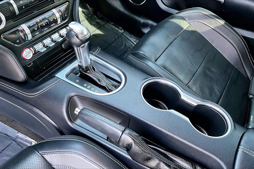 Thumbnail: 2018 Ford Mustang - 15