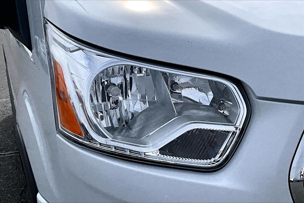 Thumbnail: 2022 Ford Transit Series - 30