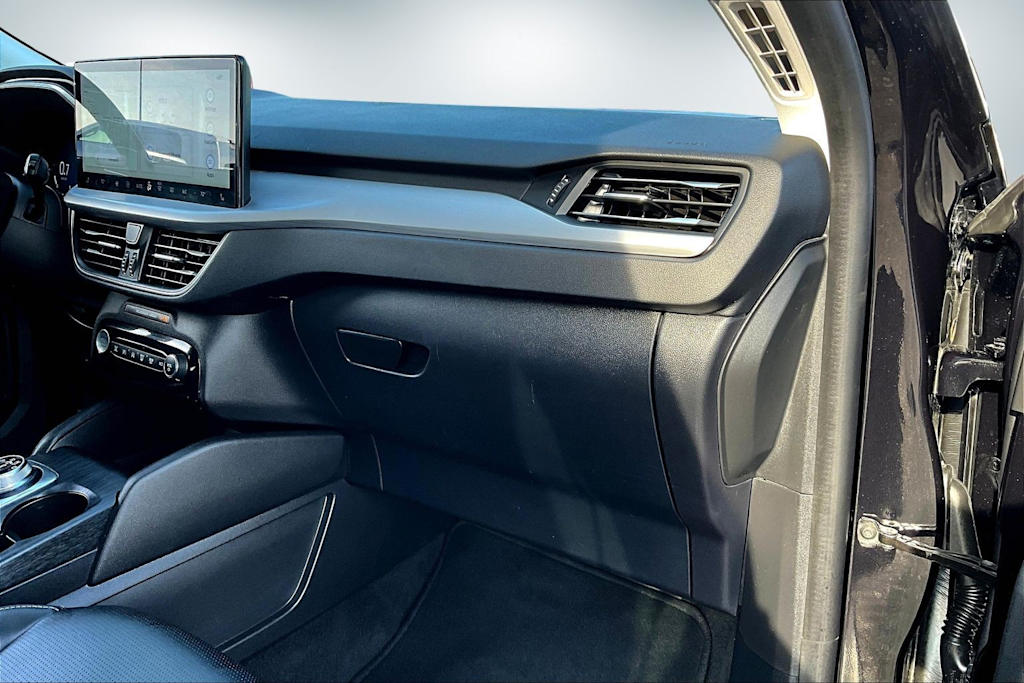 Thumbnail: 2024 Ford Escape - 24