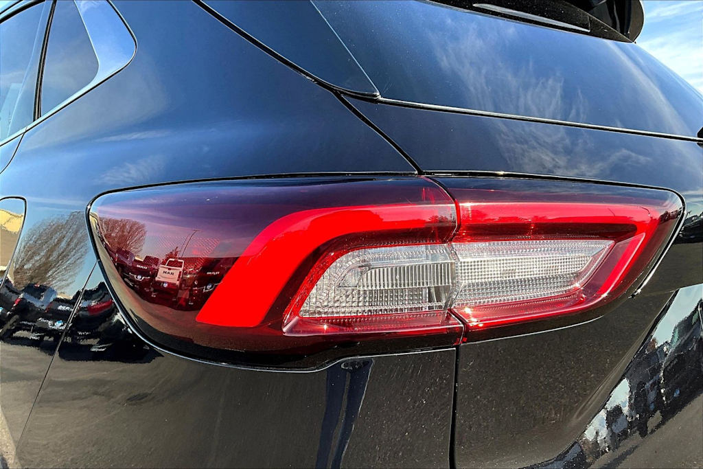 Thumbnail: 2024 Ford Escape - 33