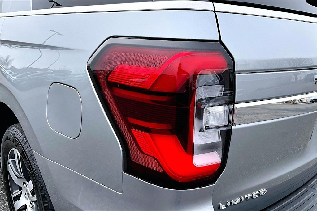 Thumbnail: 2024 Ford Expedition - 32