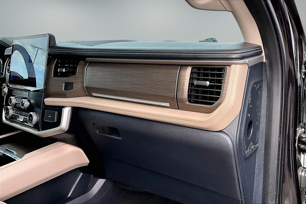 Thumbnail: 2024 Ford Expedition - 24