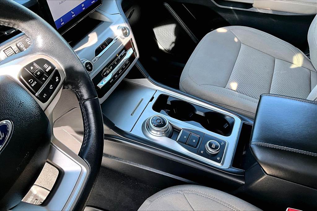 Thumbnail: 2023 Ford Explorer - 16