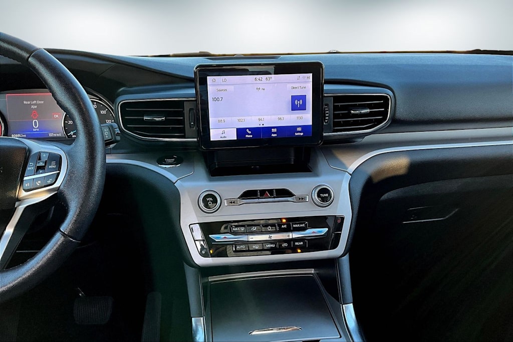 Thumbnail: 2023 Ford Explorer - 15