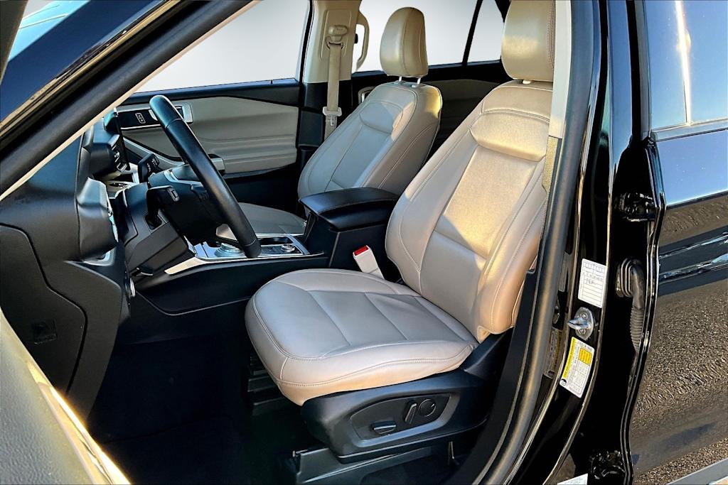 Thumbnail: 2023 Ford Explorer - 11