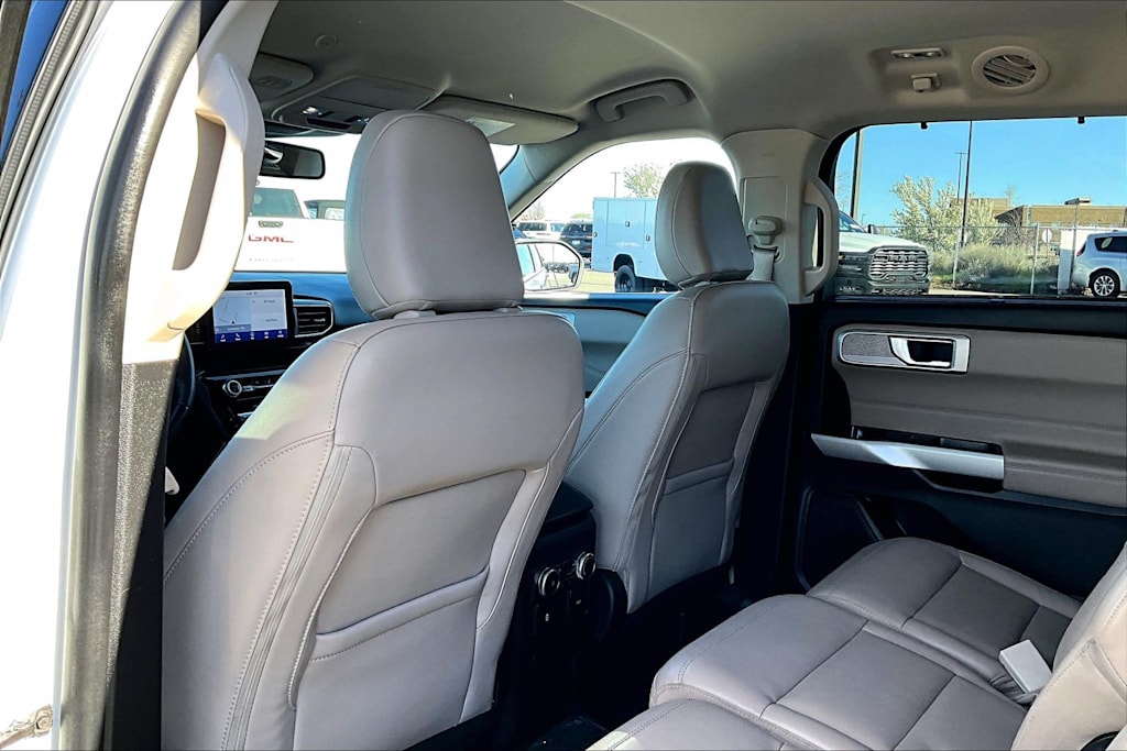 Thumbnail: 2023 Ford Explorer - 12