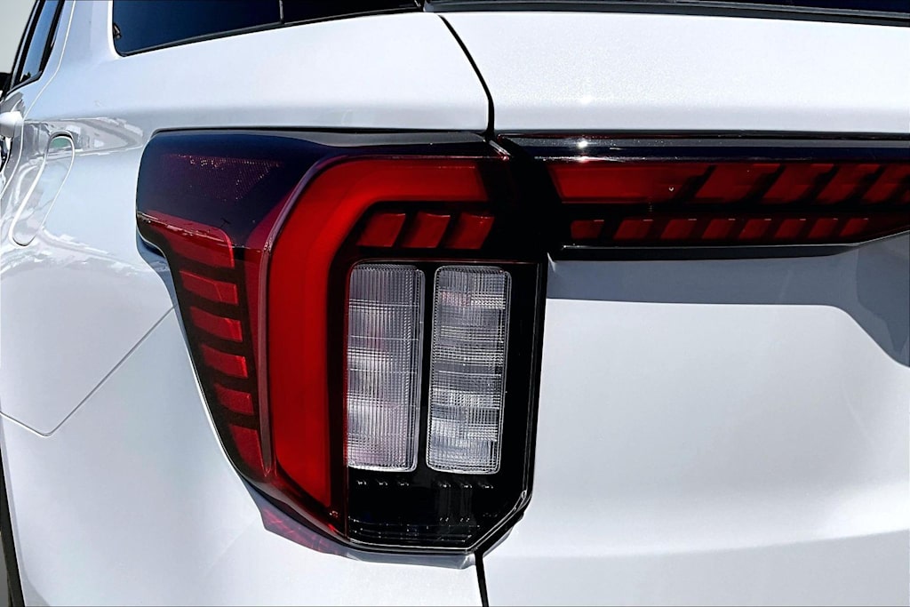 Thumbnail: 2025 Ford Explorer - 32