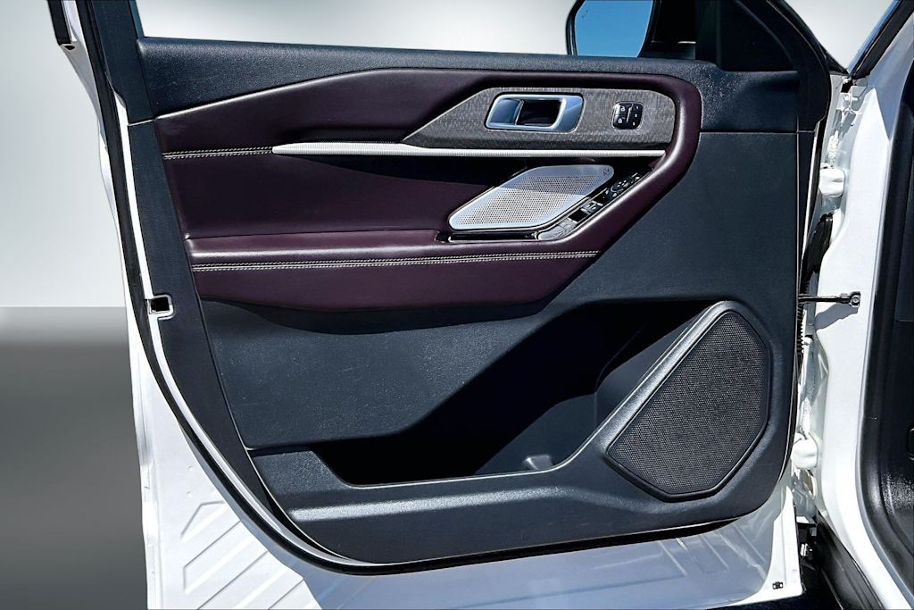 Thumbnail: 2025 Ford Explorer - 27