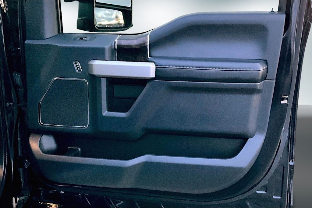 Thumbnail: 2022 Ford F-350 - 28