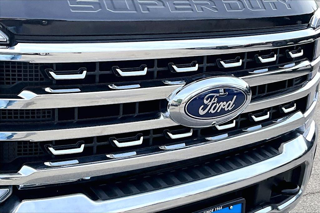 Thumbnail: 2025 Ford F-350 - 29