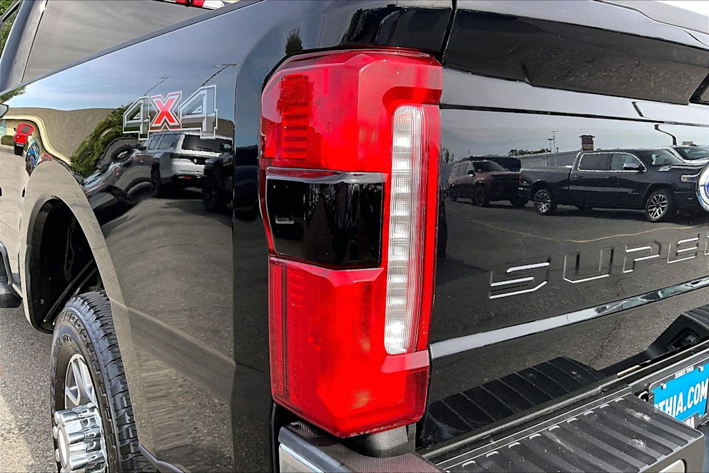 Thumbnail: 2025 Ford F-350 - 28