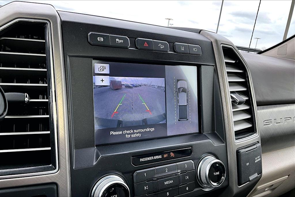 Thumbnail: 2019 Ford F-350 - 24