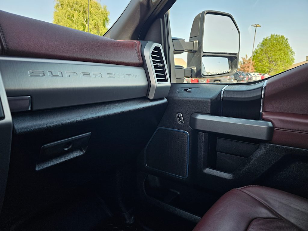 2019 Ford F-350 Platinum 29