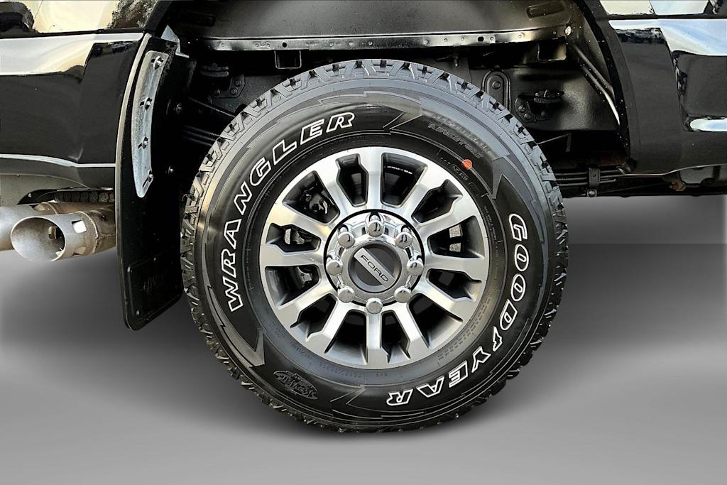 Thumbnail: 2022 Ford F-350 - 36