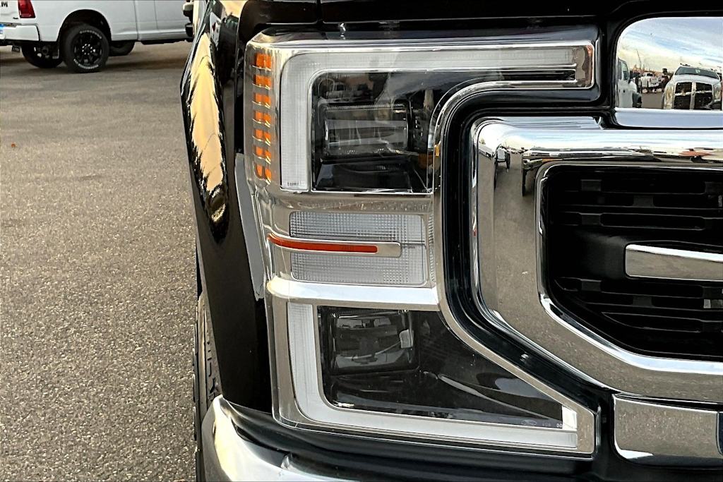 Thumbnail: 2022 Ford F-350 - 32