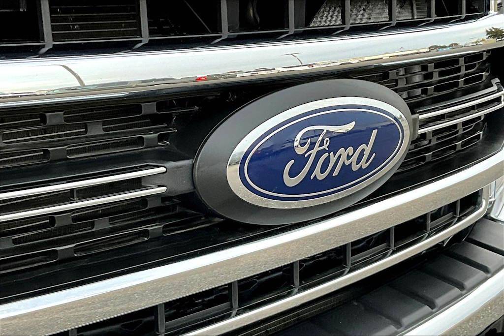 Thumbnail: 2022 Ford F-350 - 34