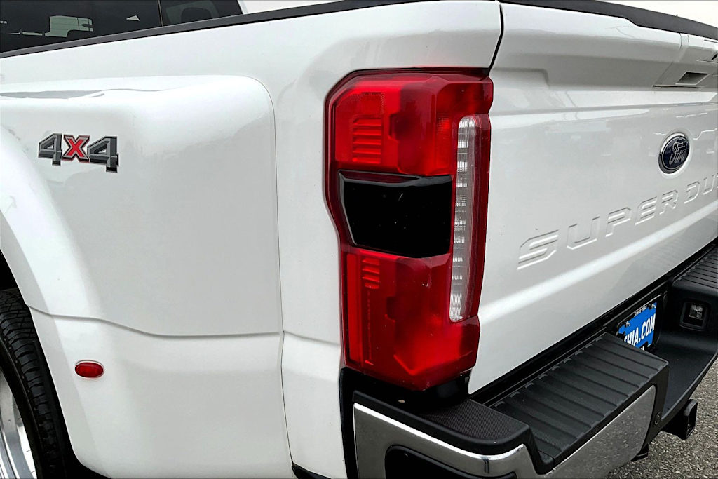 Thumbnail: 2023 Ford F-350 - 33