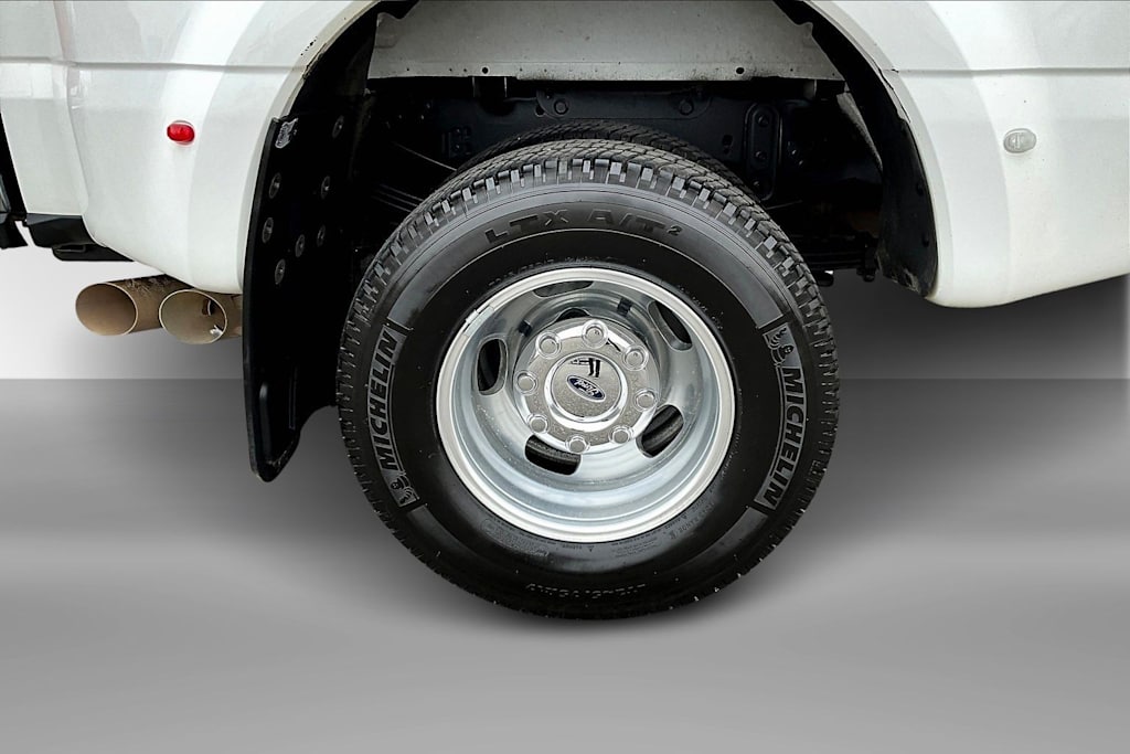 Thumbnail: 2023 Ford F-350 - 36